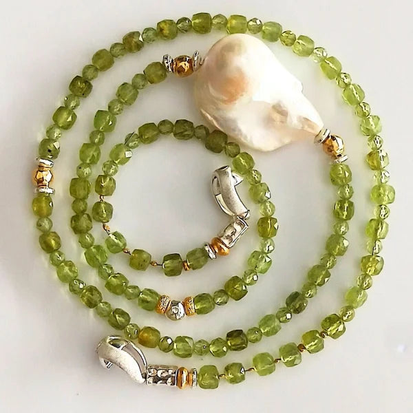Halskette – Peridot – Barockperle – weiss